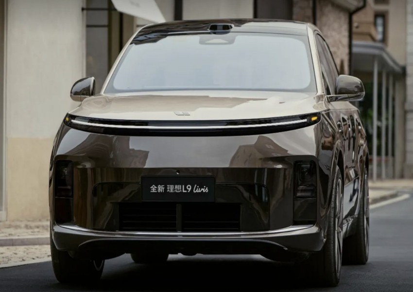 The all-new Li Auto L9, Li Xiang’s pioneering work in embodied intelligence, officially launches deliveries.
